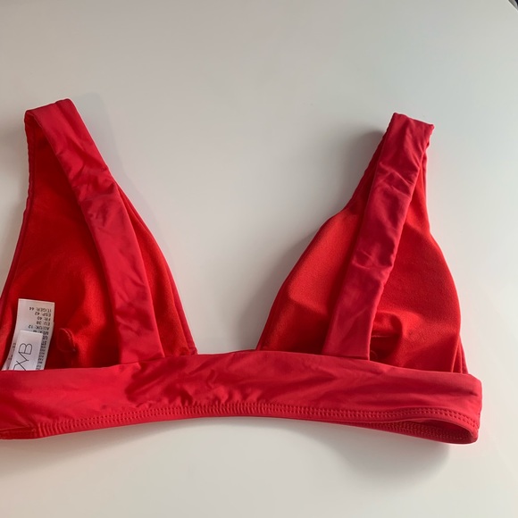 Bikini - Picture 2 of 3